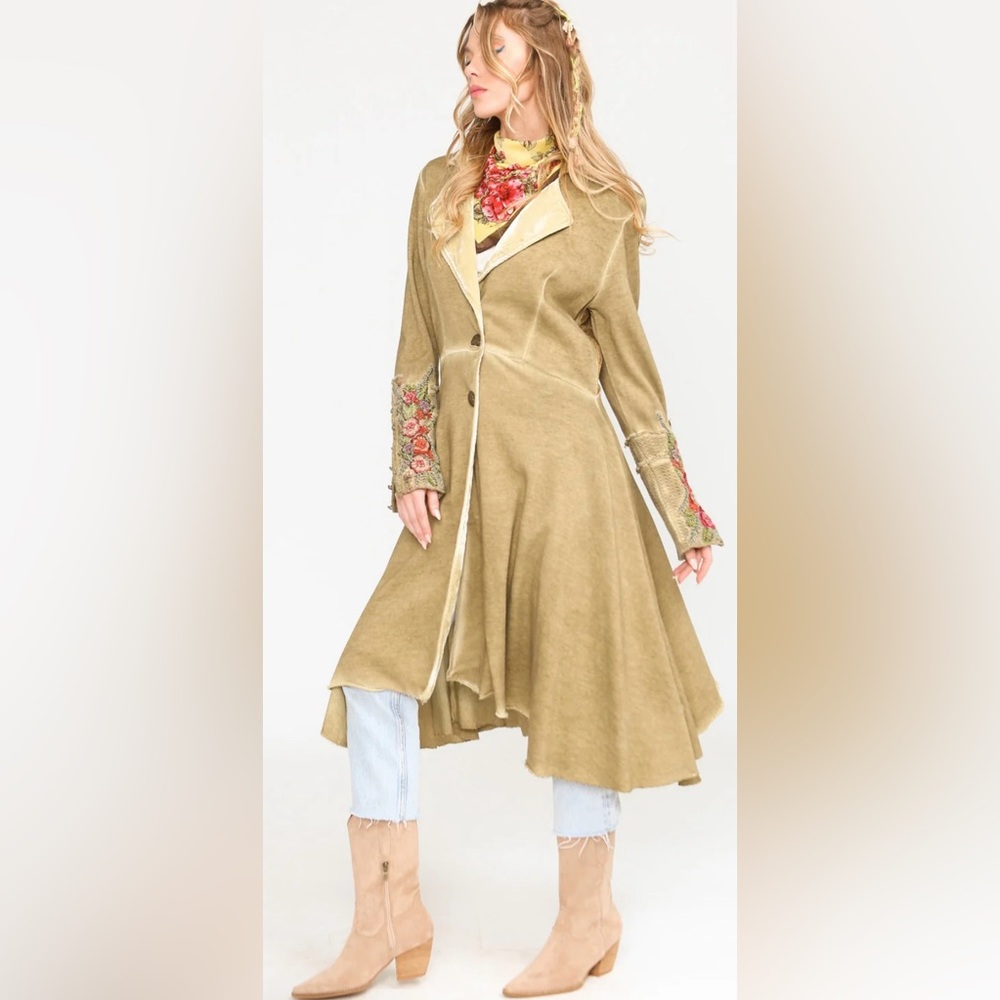 Aratta The heart of autumn coat